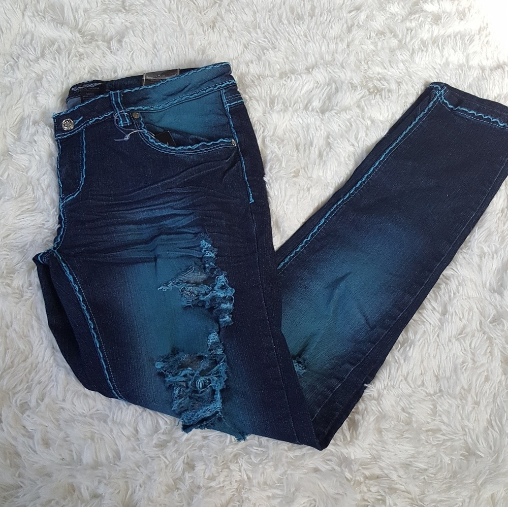 💥Distressed Intense Blue Jeans💋 - Picture 5 of 5